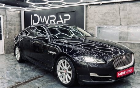 Jaguar XJ IV (X351), 2016 год, 3 200 000 рублей, 5 фотография
