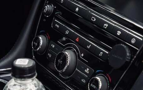 Jaguar XJ IV (X351), 2016 год, 3 200 000 рублей, 14 фотография