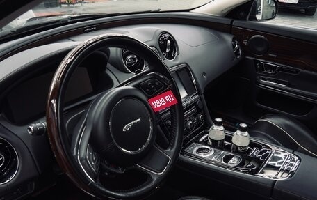 Jaguar XJ IV (X351), 2016 год, 3 200 000 рублей, 34 фотография