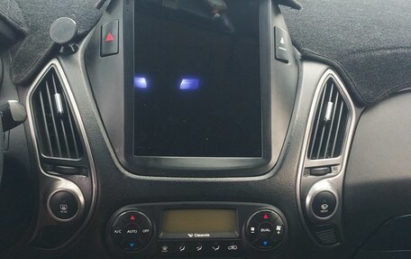 Hyundai ix35 I рестайлинг, 2013 год, 920 000 рублей, 9 фотография