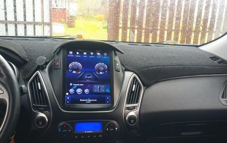 Hyundai ix35 I рестайлинг, 2013 год, 920 000 рублей, 10 фотография