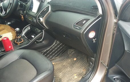 Hyundai ix35 I рестайлинг, 2013 год, 920 000 рублей, 16 фотография