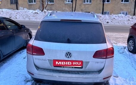 Volkswagen Touareg III, 2011 год, 1 700 000 рублей, 6 фотография