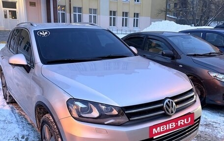 Volkswagen Touareg III, 2011 год, 1 700 000 рублей, 3 фотография