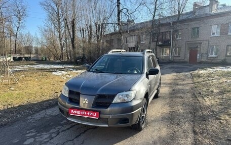 Mitsubishi Outlander III рестайлинг 3, 2006 год, 345 000 рублей, 1 фотография