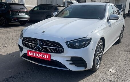 Mercedes-Benz E-Класс, 2021 год, 4 000 000 рублей, 1 фотография