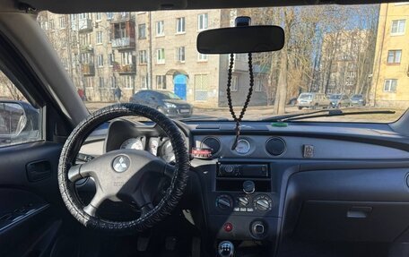 Mitsubishi Outlander III рестайлинг 3, 2006 год, 345 000 рублей, 14 фотография