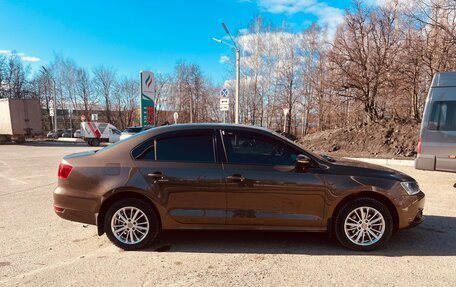 Volkswagen Jetta VI, 2011 год, 845 000 рублей, 2 фотография