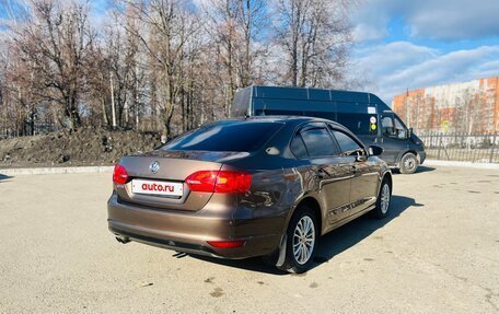 Volkswagen Jetta VI, 2011 год, 845 000 рублей, 3 фотография