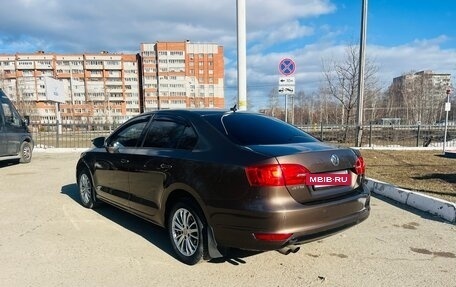 Volkswagen Jetta VI, 2011 год, 845 000 рублей, 5 фотография