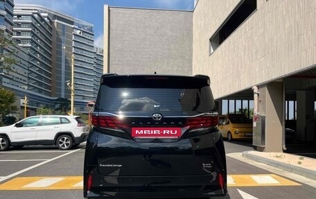 Toyota Alphard, 2025 год, 15 690 000 рублей, 5 фотография