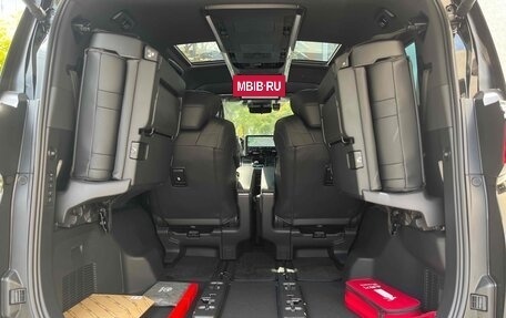 Toyota Alphard, 2025 год, 15 690 000 рублей, 11 фотография