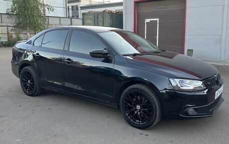 Volkswagen Jetta VI, 2013 год, 890 000 рублей, 4 фотография