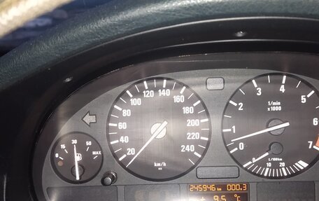 BMW 5 серия, 2000 год, 630 000 рублей, 3 фотография