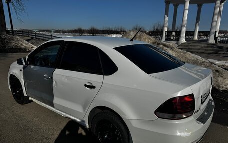 Volkswagen Polo VI (EU Market), 2016 год, 310 000 рублей, 4 фотография