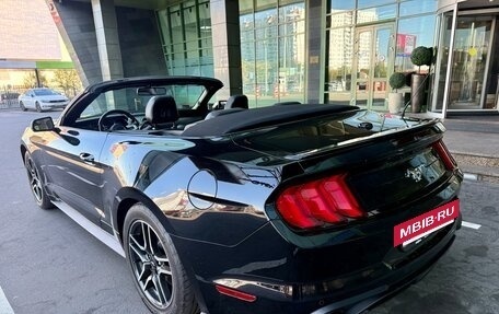 Ford Mustang VI рестайлинг, 2018 год, 2 950 000 рублей, 3 фотография