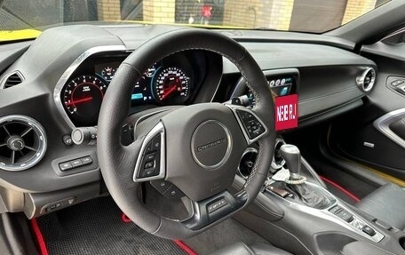 Chevrolet Camaro VI, 2016 год, 2 950 000 рублей, 15 фотография