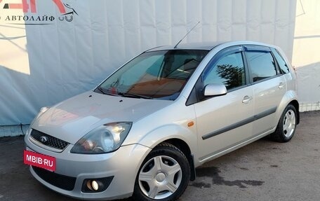 Ford Fiesta, 2006 год, 400 000 рублей, 2 фотография