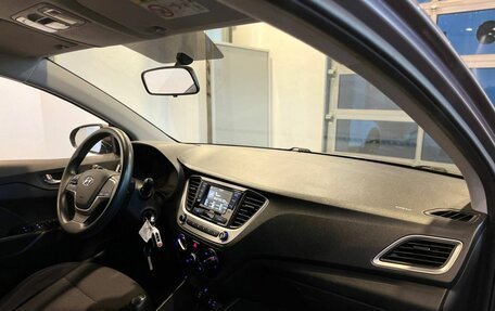 Hyundai Solaris II рестайлинг, 2018 год, 1 085 000 рублей, 11 фотография