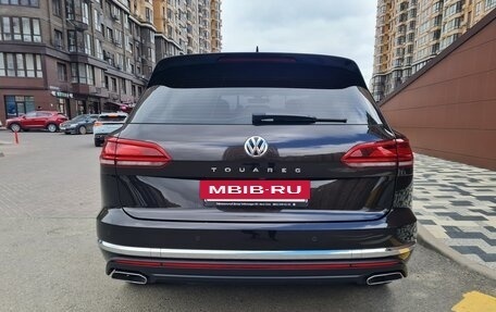 Volkswagen Touareg III, 2018 год, 4 500 000 рублей, 7 фотография