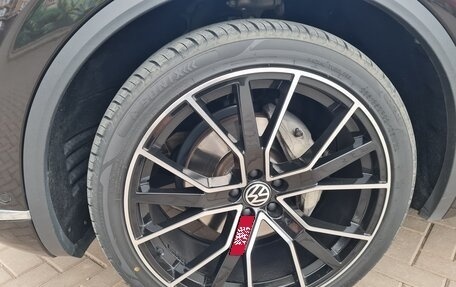 Volkswagen Touareg III, 2018 год, 4 500 000 рублей, 12 фотография