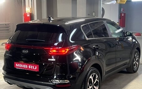 KIA Sportage IV рестайлинг, 2019 год, 2 690 000 рублей, 4 фотография