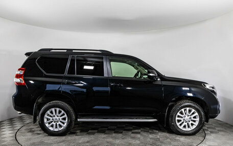 Toyota Land Cruiser Prado 150 рестайлинг 2, 2016 год, 3 849 000 рублей, 6 фотография