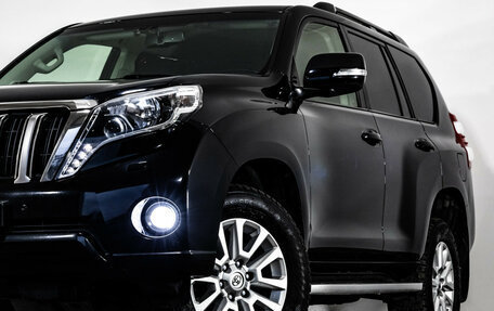 Toyota Land Cruiser Prado 150 рестайлинг 2, 2016 год, 3 849 000 рублей, 3 фотография