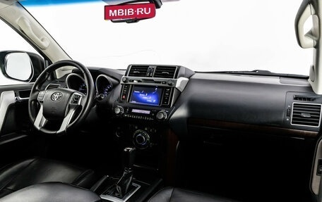 Toyota Land Cruiser Prado 150 рестайлинг 2, 2016 год, 3 849 000 рублей, 11 фотография