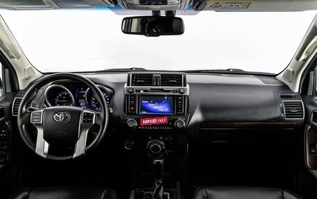 Toyota Land Cruiser Prado 150 рестайлинг 2, 2016 год, 3 849 000 рублей, 12 фотография