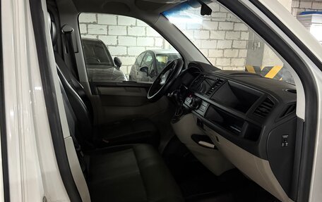 Volkswagen Transporter T6 рестайлинг, 2019 год, 2 249 999 рублей, 5 фотография