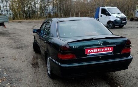 Mercedes-Benz C-Класс, 1998 год, 450 000 рублей, 4 фотография