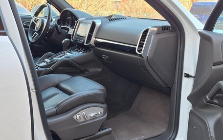 Porsche Cayenne III, 2017 год, 4 090 000 рублей, 22 фотография