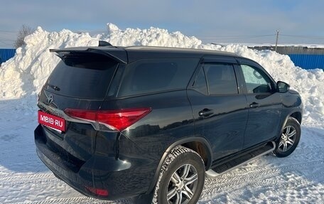 Toyota Fortuner II, 2019 год, 2 999 999 рублей, 6 фотография