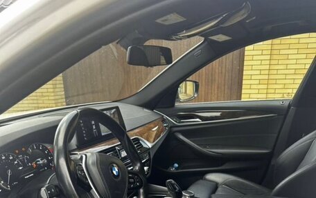 BMW 5 серия, 2017 год, 2 500 000 рублей, 8 фотография