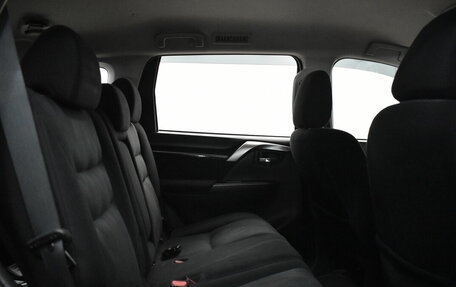 Mitsubishi Pajero Sport III рестайлинг, 2018 год, 3 130 000 рублей, 14 фотография