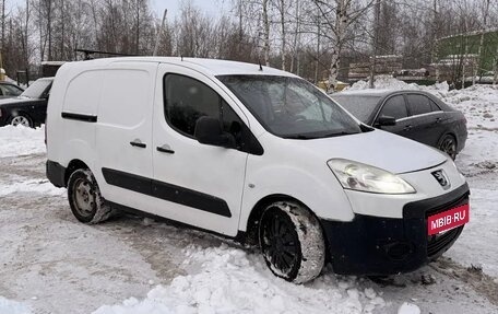 Peugeot Partner II рестайлинг 2, 2011 год, 450 000 рублей, 2 фотография