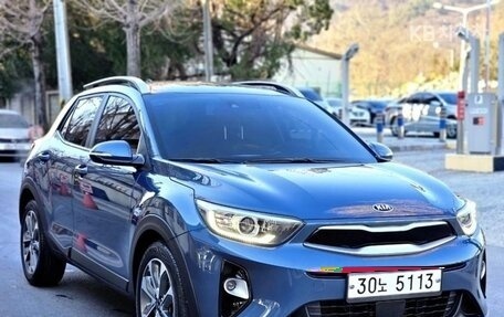 KIA Stonic, 2021 год, 1 343 000 рублей, 3 фотография