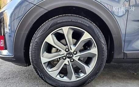 KIA Stonic, 2021 год, 1 343 000 рублей, 12 фотография