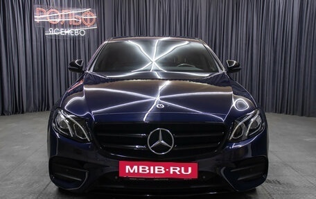 Mercedes-Benz E-Класс, 2019 год, 3 798 000 рублей, 2 фотография