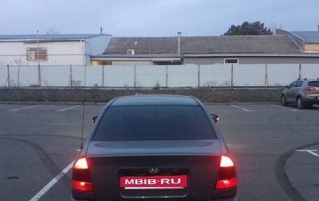 Hyundai Accent II, 2004 год, 650 000 рублей, 2 фотография