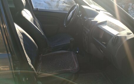 Renault Logan I, 2006 год, 380 000 рублей, 3 фотография