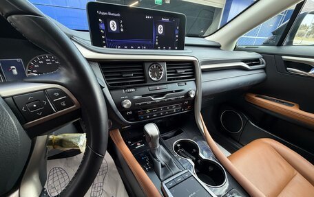 Lexus RX IV рестайлинг, 2021 год, 6 700 000 рублей, 13 фотография