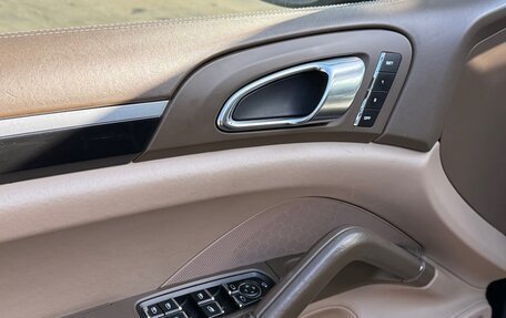 Porsche Cayenne III, 2011 год, 1 850 000 рублей, 15 фотография