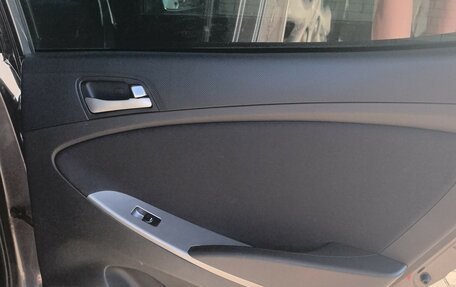 Hyundai Solaris II рестайлинг, 2014 год, 1 300 000 рублей, 7 фотография