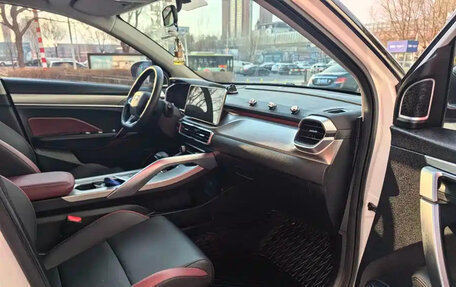 Geely Coolray I, 2022 год, 1 233 069 рублей, 12 фотография