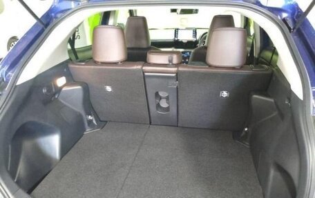 Toyota Yaris Cross, 2022 год, 1 430 069 рублей, 6 фотография