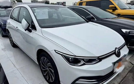 Volkswagen Golf VIII, 2022 год, 1 733 069 рублей, 3 фотография