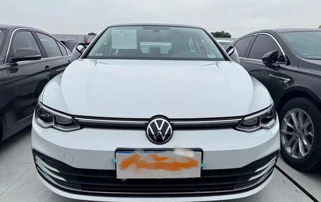 Volkswagen Golf VIII, 2022 год, 1 733 069 рублей, 2 фотография