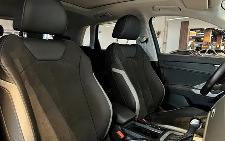 Audi Q3, 2022 год, 2 412 069 рублей, 14 фотография